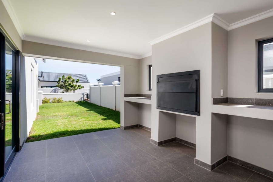 3 Bedroom Property for Sale in Val De Vie Estate Western Cape
